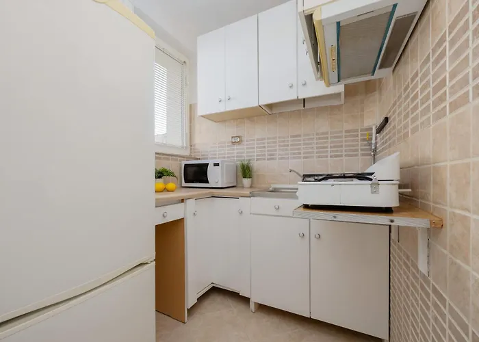 Cozy Anielewicza Wola By Renters شقة