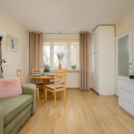 Apartment Cozy Anielewicza Wola By Renters Warschau